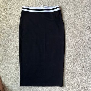 FOREVER 21 pencil skirt black and white
